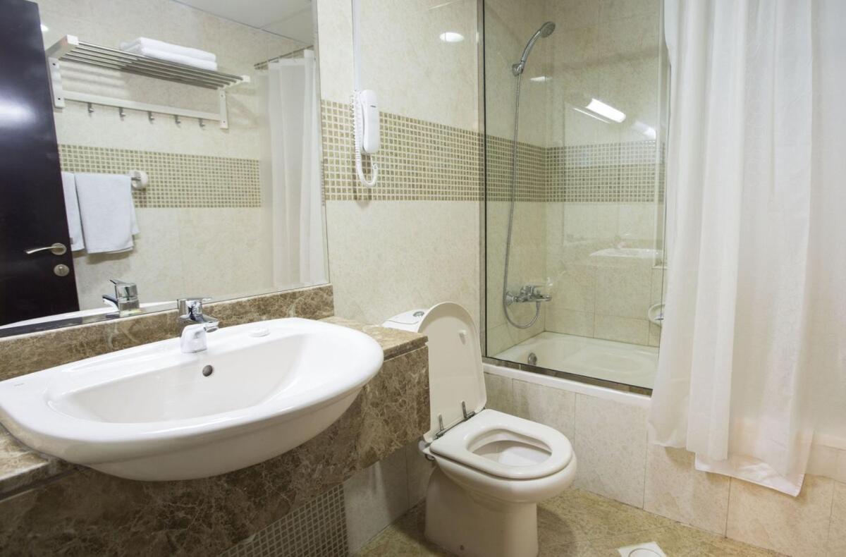 Executive Suite Room In Barsha 1 Near Moe Metro ดูไบ ภายนอก รูปภาพ