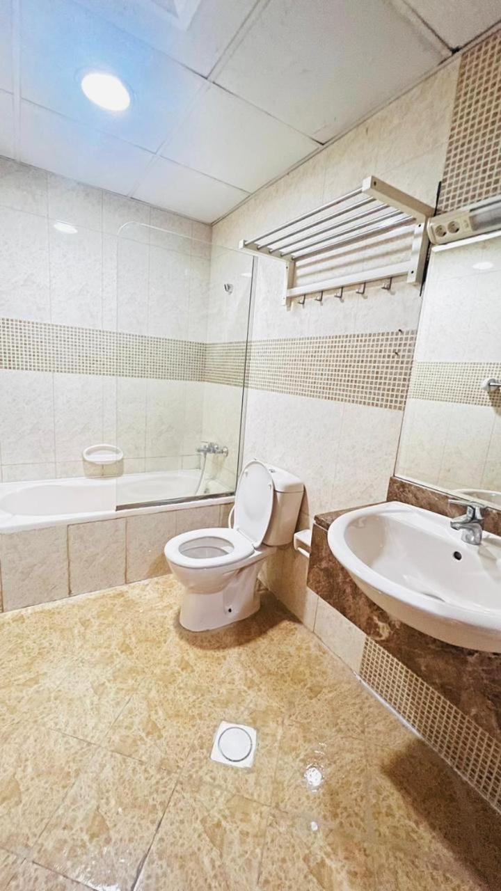 Executive Suite Room In Barsha 1 Near Moe Metro ดูไบ ภายนอก รูปภาพ